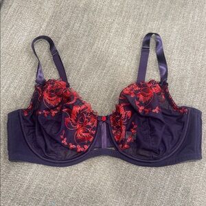 Cacique Bold Lace Full Plunge Underwire Bra Size 44D